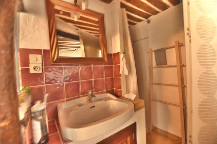 Image No.7-1 Bed House for sale