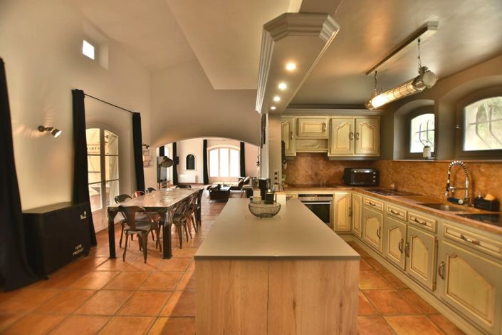 Image No.5-Maison de 3 chambres à vendre à Châteauneuf-Grasse