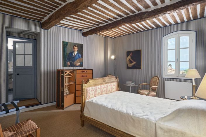 Image No.13-7 Bed House for sale