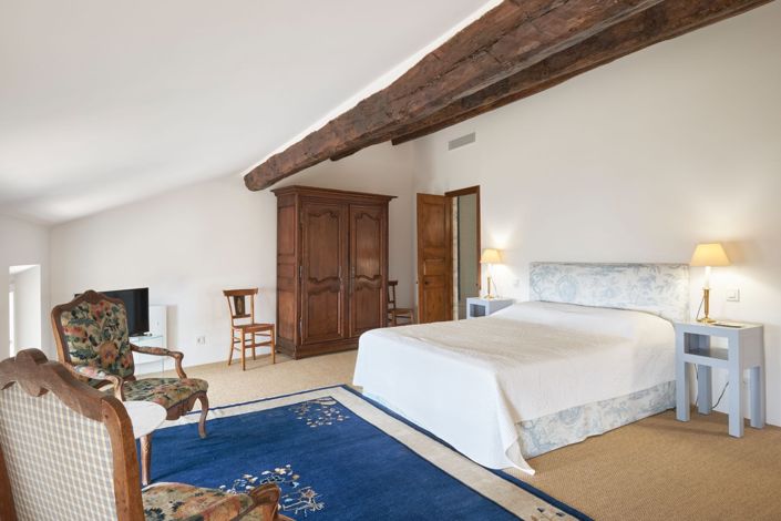 Image No.16-7 Bed House for sale