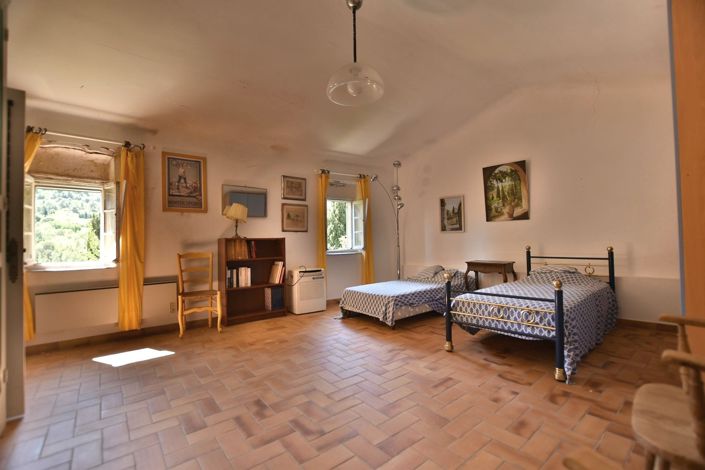 Image No.11-4 Bed House for sale