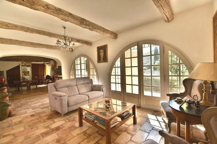 Image No.6-4 Bed House for sale