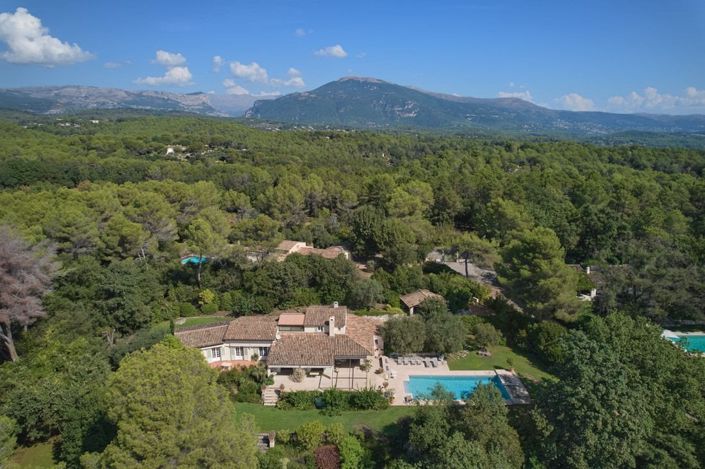 Image No.5-8 Bed House for sale