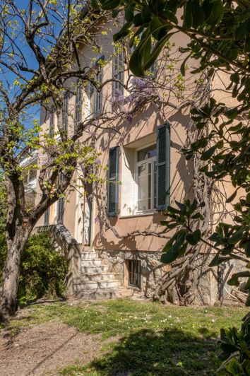 Image No.10-4 Bed House for sale