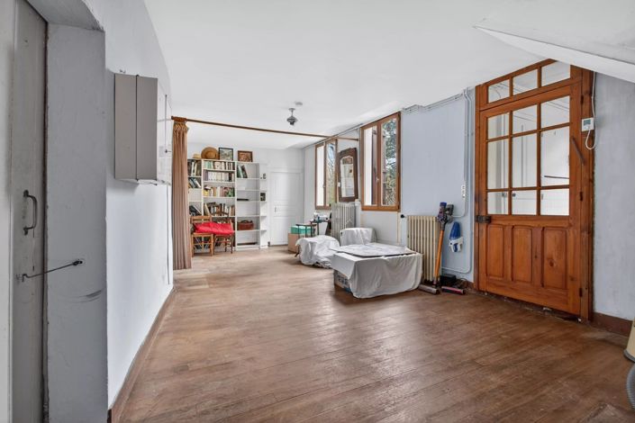 Image No.16-4 Bed House for sale