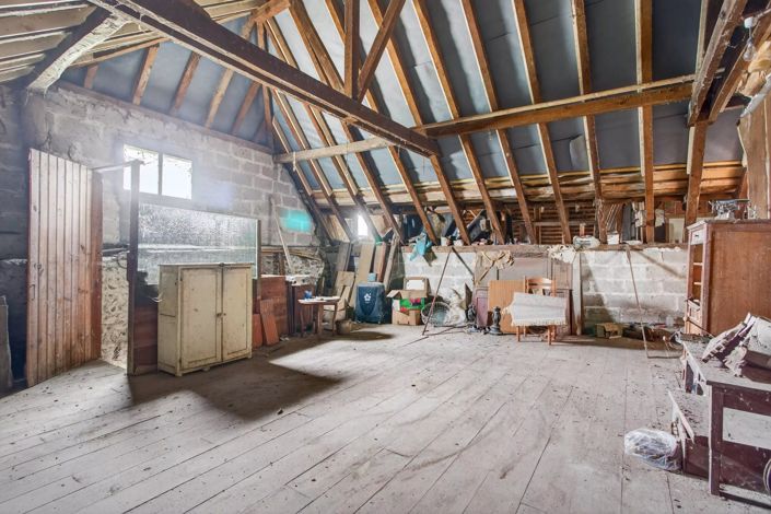 Image No.18-4 Bed House for sale