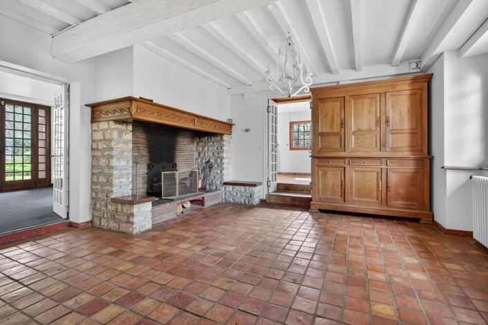 Image No.2-4 Bed House for sale