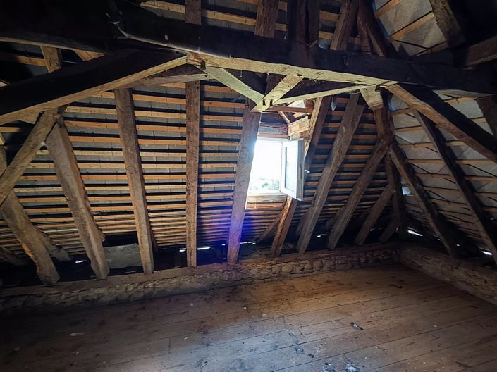 Image No.17-5 Bed House for sale