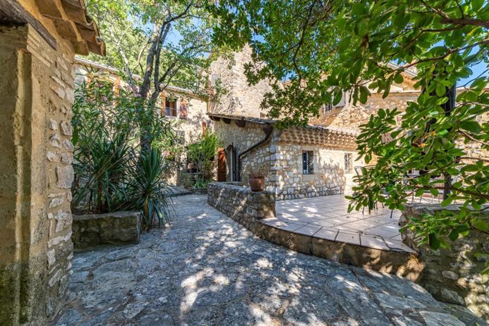 Image No.10-5 Bed House for sale