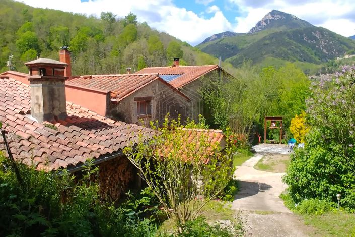 Image No.11-7 Bed House for sale