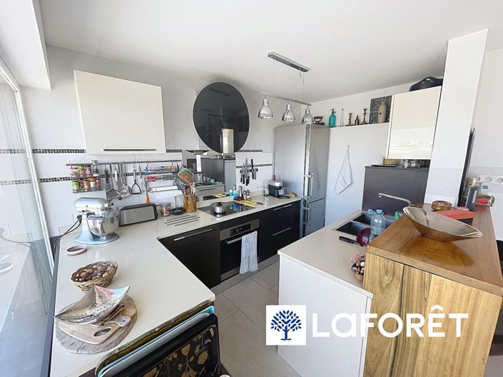 Image No.13-3 Bed Apartment for sale