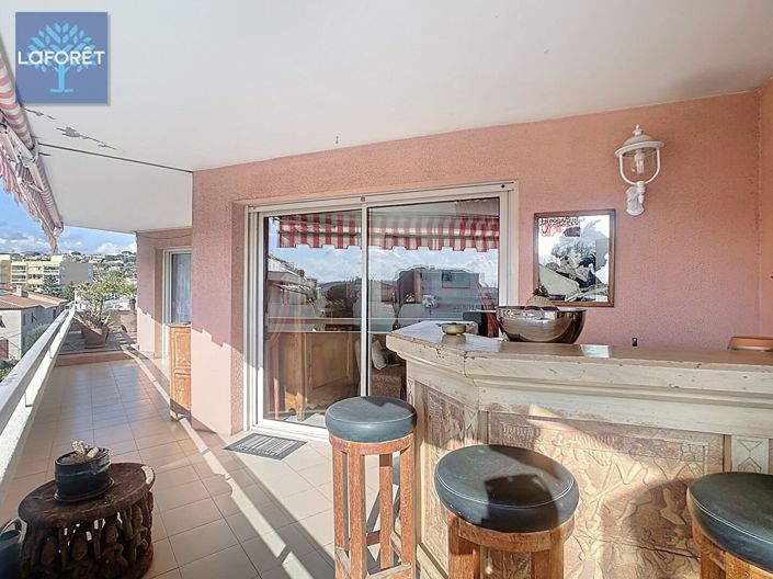 Image No.17-3 Bed Apartment for sale