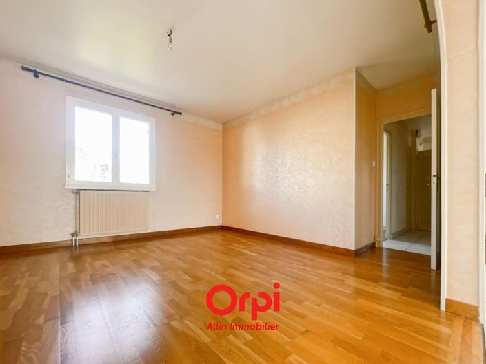 Image No.5-Maison de 4 chambres à vendre à Domérat