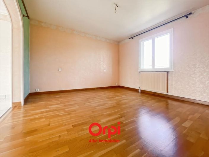 Image No.6-Maison de 4 chambres à vendre à Domérat