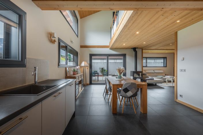 Image No.5-3 Bed House for sale