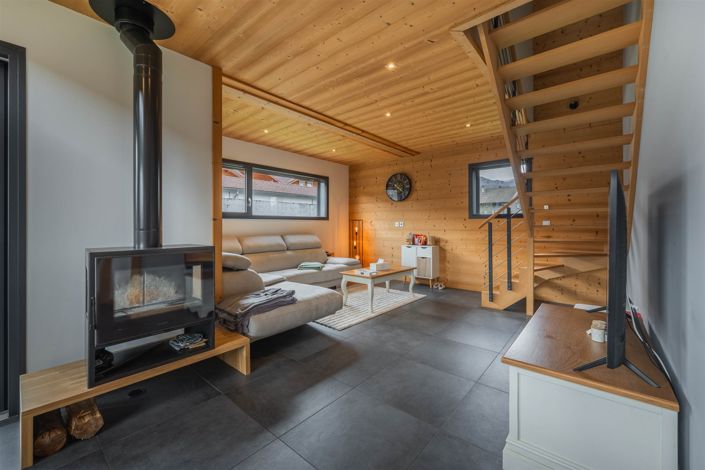 Image No.6-3 Bed House for sale