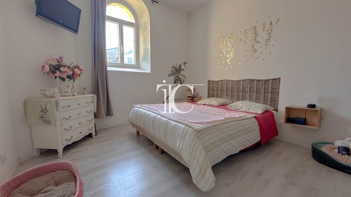 Image No.9-4 Bed House for sale