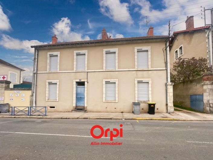 Image No.2-Propriété à vendre à Montluçon