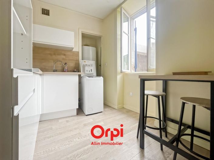 Image No.8-Propriété à vendre à Montluçon