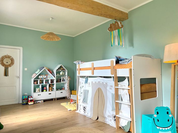 Image No.14-6 Bed House for sale