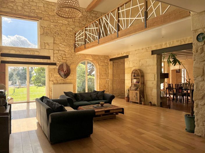 Image No.4-6 Bed House for sale