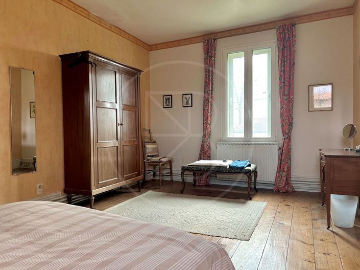 Image No.13-5 Bed House for sale