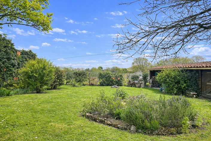 Image No.18-5 Bed House for sale