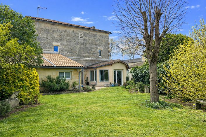 Image No.3-4 Bed House for sale