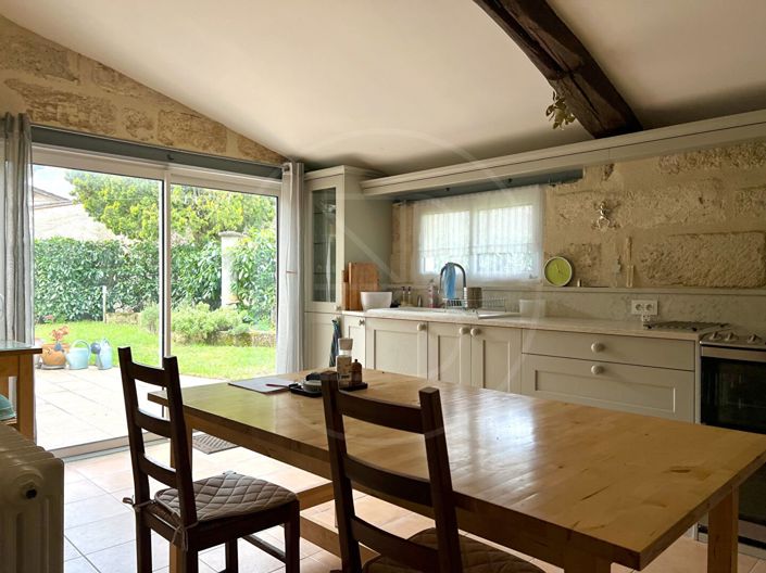 Image No.8-4 Bed House for sale