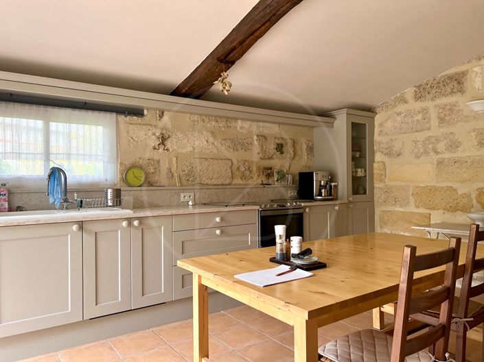 Image No.9-5 Bed House for sale