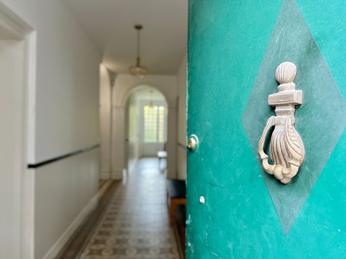 Image No.16-5 Bed House for sale