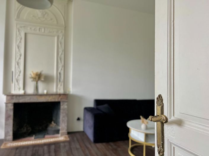 Image No.9-5 Bed House for sale