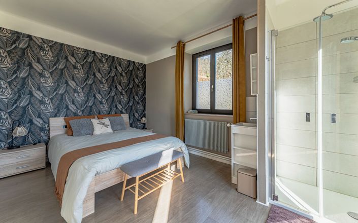 Image No.13-7 Bed Property for sale