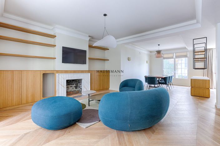 Image No.8-5 Bed Property for sale