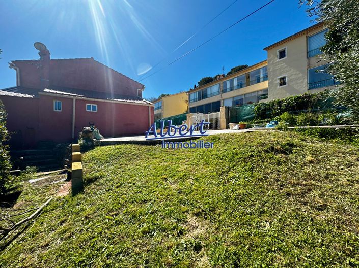 Image No.15-2 Bed House for sale