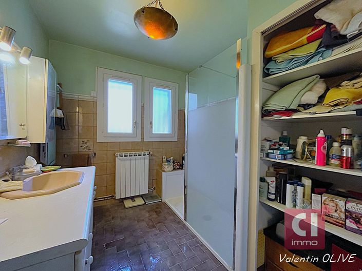 Image No.11-3 Bed House for sale