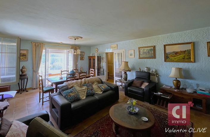 Image No.5-3 Bed House for sale