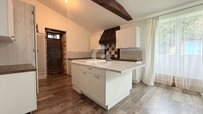 Image No.2-4 Bed House for sale