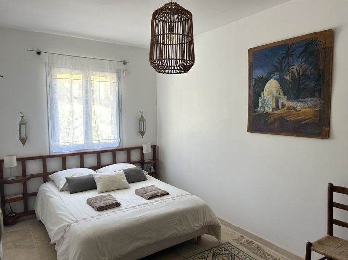 Image No.14-7 Bed House for sale