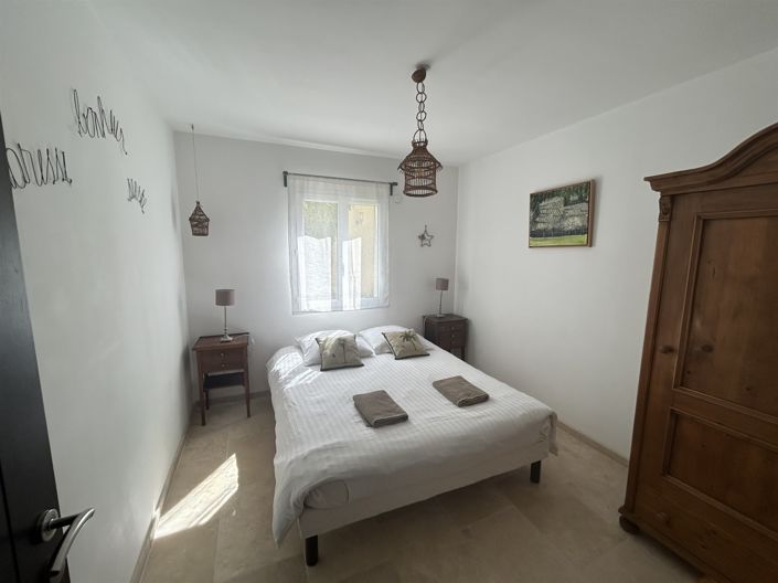 Image No.15-7 Bed House for sale