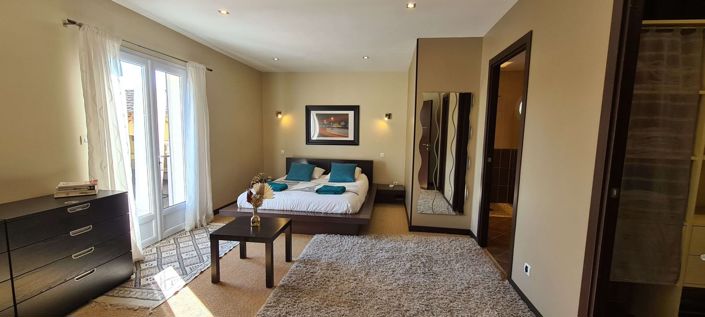 Image No.9-7 Bed House for sale