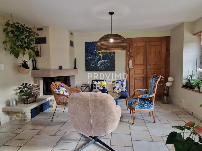 Image No.11-3 Bed House for sale