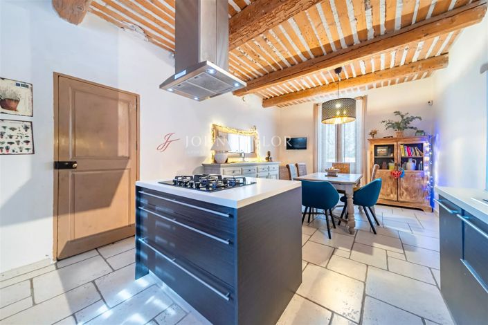 Image No.10-17 Bed House for sale