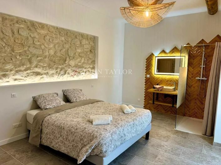 Image No.17-17 Bed House for sale