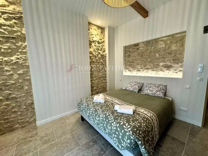 Image No.18-17 Bed House for sale