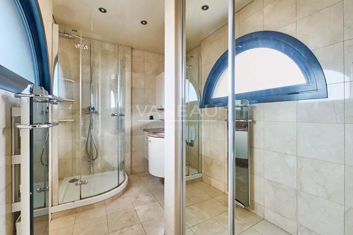 Image No.9-Appartement de 4 chambres à vendre à Boulogne-Billancourt