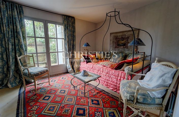 Image No.18-3 Bed House for sale