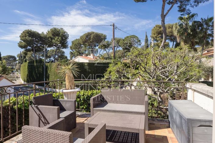 Image No.19-4 Bed House for sale