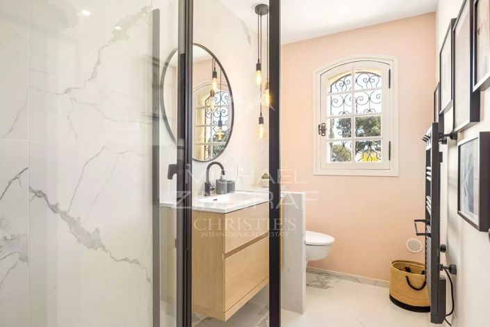 Image No.22-4 Bed House for sale