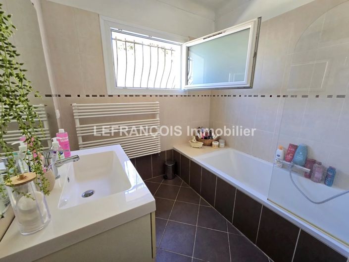 Image No.12-Maison de 5 chambres à vendre à Peymeinade